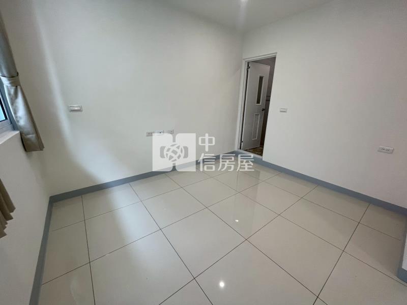 中庄田字型車庫別墅房屋室內格局與周邊環境