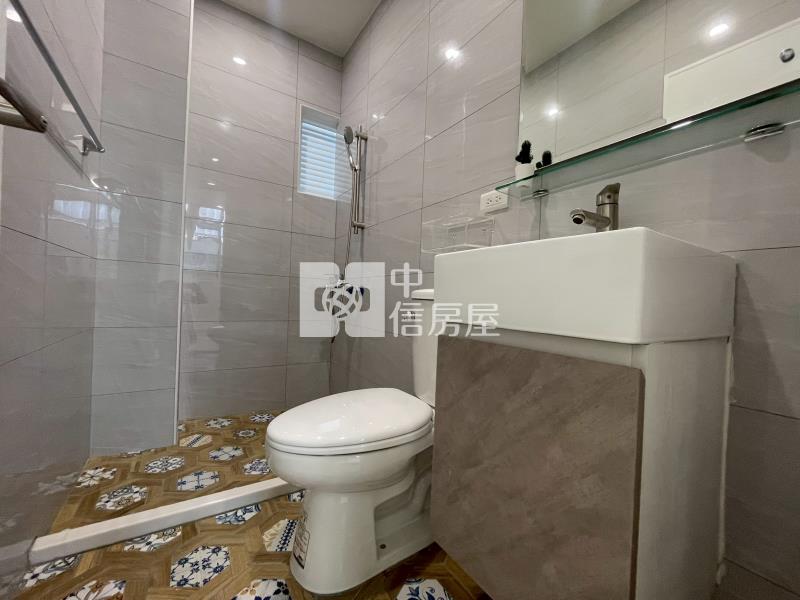 中庄田字型車庫別墅房屋室內格局與周邊環境