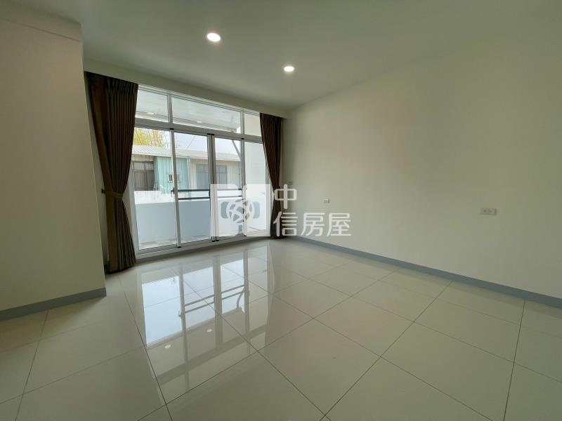 中庄田字型車庫別墅房屋室內格局與周邊環境