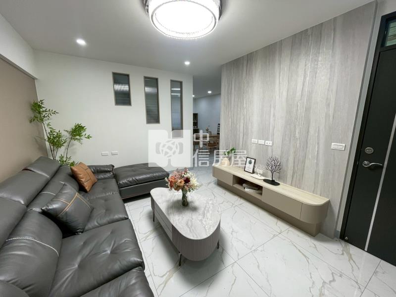 中庄田字型車庫別墅房屋室內格局與周邊環境