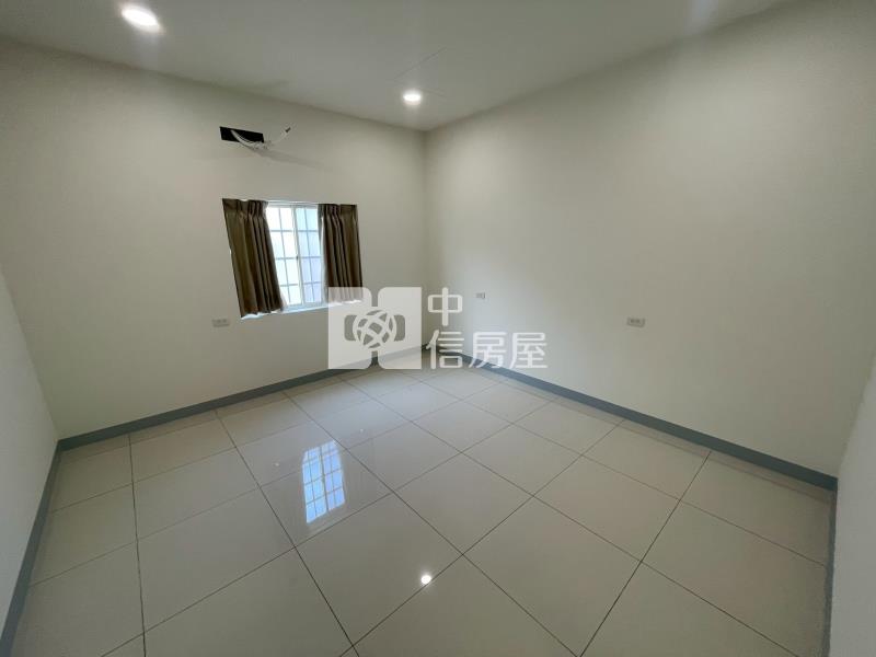 中庄田字型車庫別墅房屋室內格局與周邊環境