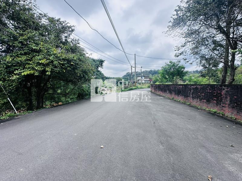 關西富光國中旁都計內農地房屋室內格局與周邊環境