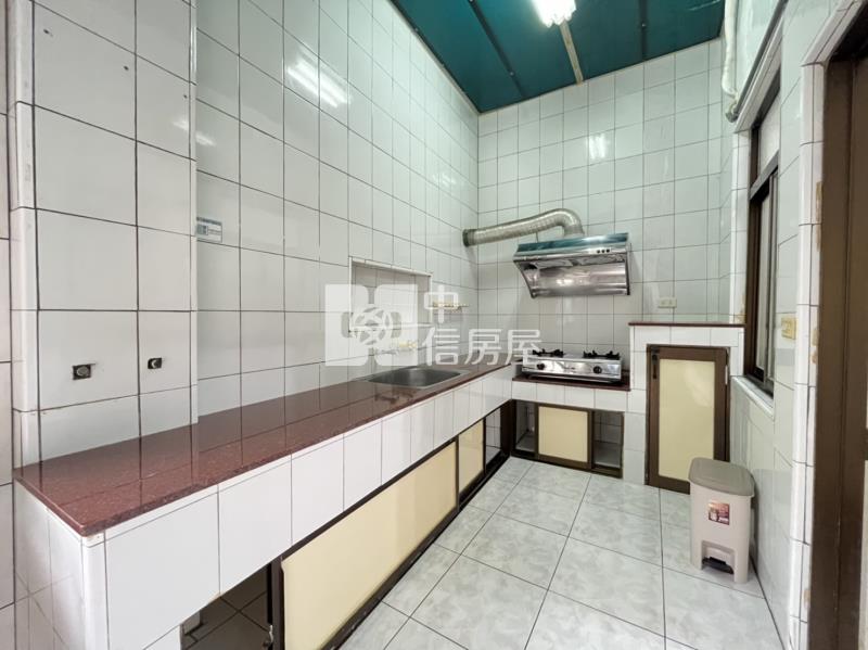 最愛橋頭美美一樓住家房屋室內格局與周邊環境