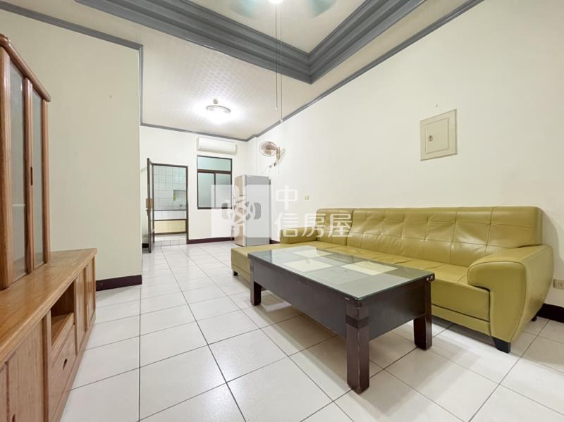 最愛橋頭美美一樓住家房屋室內格局與周邊環境