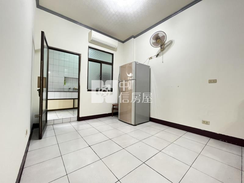 最愛橋頭美美一樓住家房屋室內格局與周邊環境