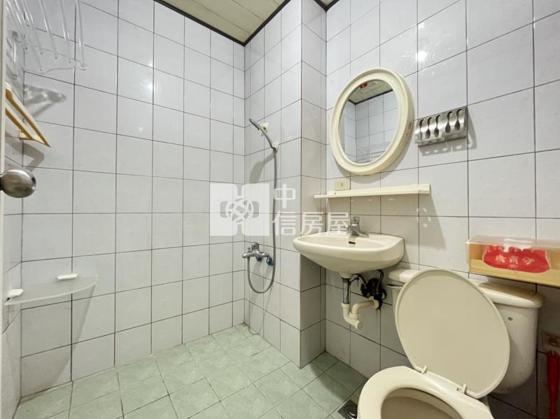 最愛橋頭美美一樓住家房屋室內格局與周邊環境