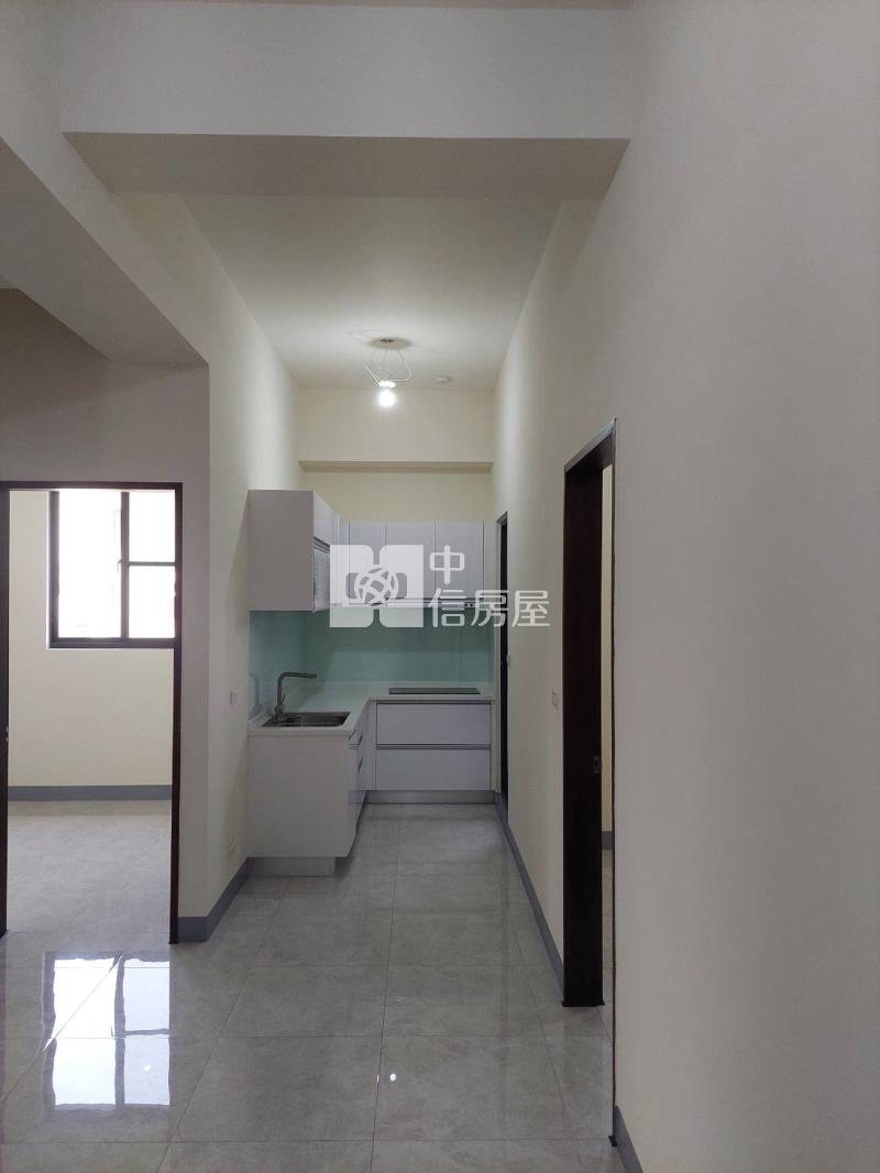 屏東市公園優質電梯華廈房屋室內格局與周邊環境