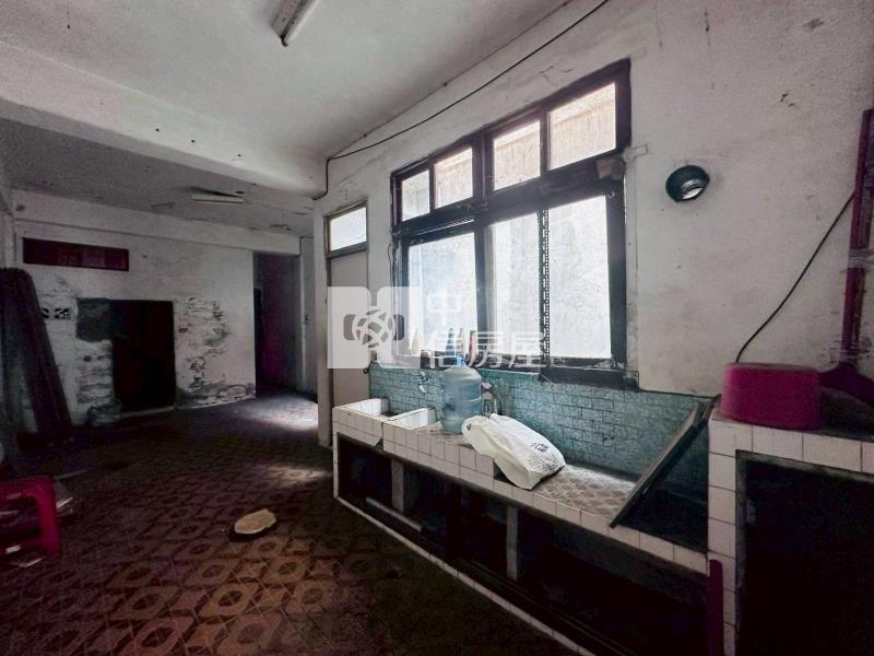 富岡火車站附近透天店面房屋室內格局與周邊環境