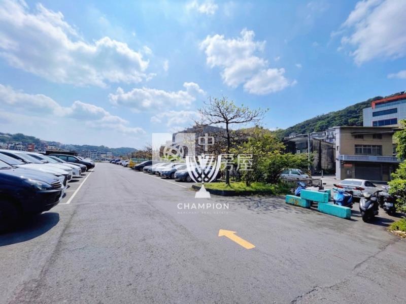 【冠軍商仲】中正路近海大透天房屋室內格局與周邊環境