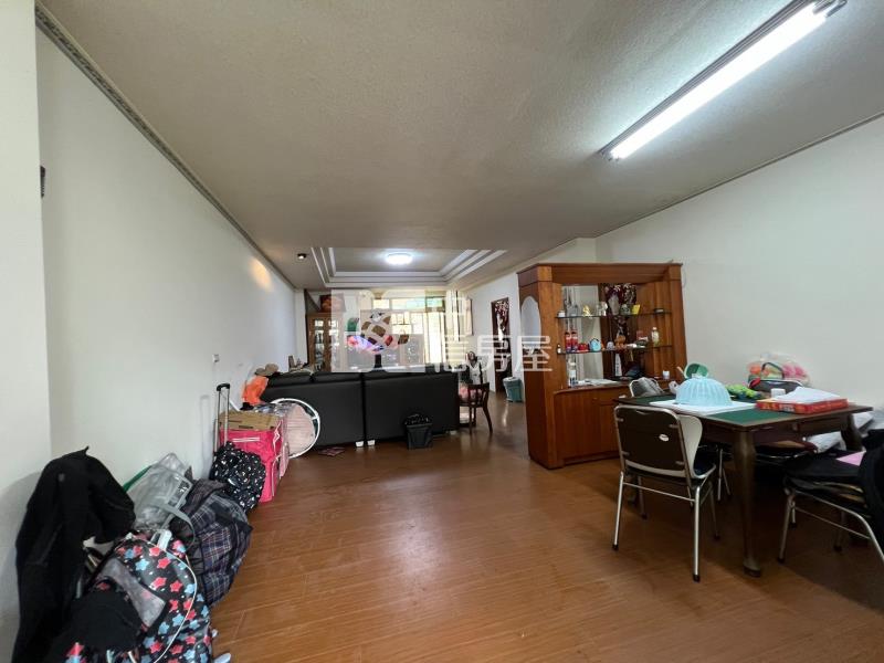 森林公園旁1樓車位美廈房屋室內格局與周邊環境