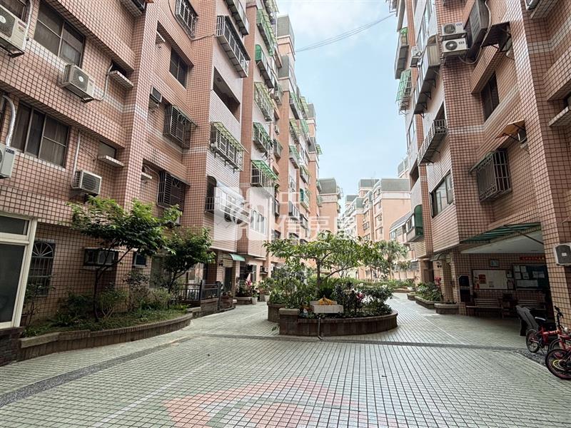 大台北國宅精美三房車房屋室內格局與周邊環境