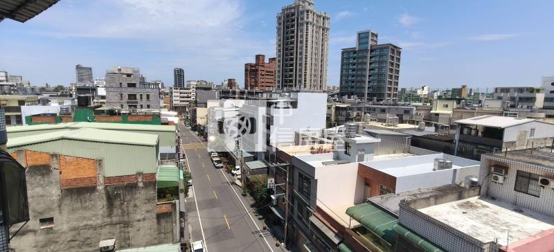 平鎮國中電梯大三房房屋室內格局與周邊環境