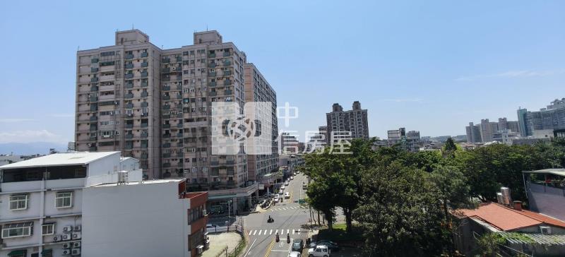 平鎮國中電梯大三房房屋室內格局與周邊環境