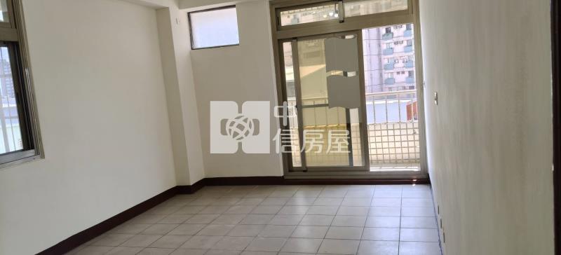 平鎮國中電梯大三房房屋室內格局與周邊環境