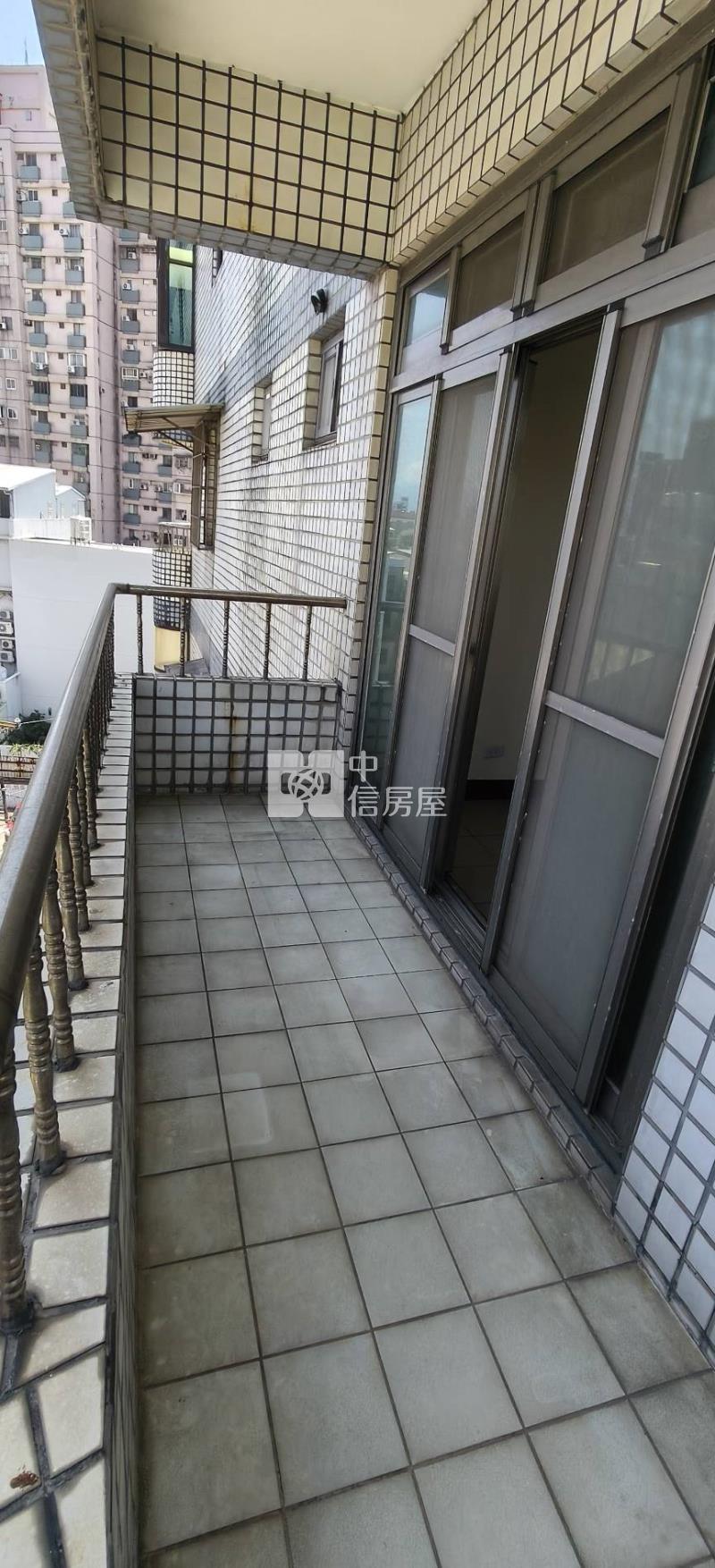 平鎮國中電梯大三房房屋室內格局與周邊環境