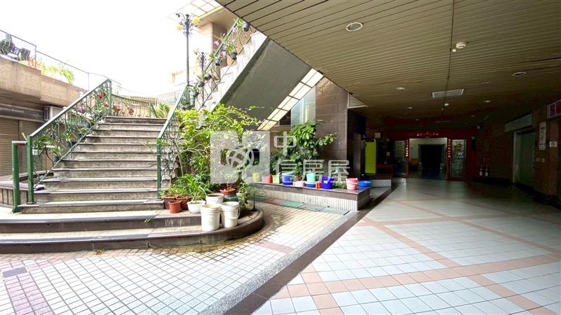 麗園道超高次頂樓視野3房休旅車位房屋室內格局與周邊環境