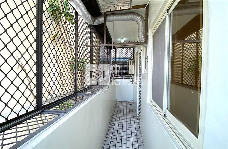 太平全新整理低總價邊間2+1房車位房屋室內格局與周邊環境