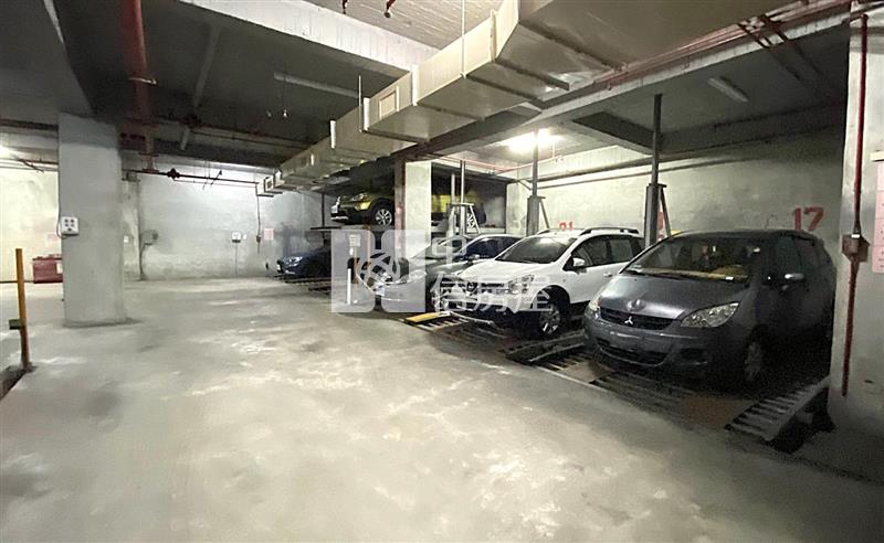 太平全新整理低總價邊間2+1房車位房屋室內格局與周邊環境