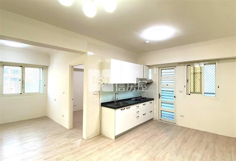 太平全新整理低總價邊間2+1房車位房屋室內格局與周邊環境