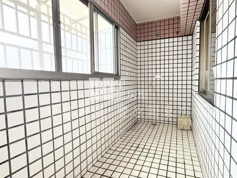 中清美三房車房屋室內格局與周邊環境