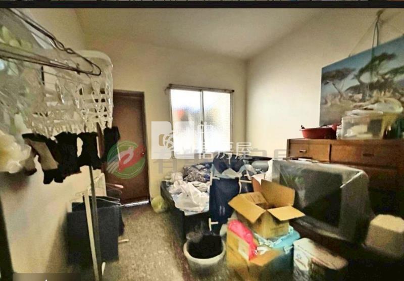 文心崇德商圈臨路透店房屋室內格局與周邊環境