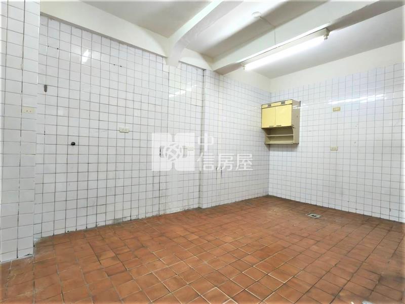 太平豐年公園大面寬別墅房屋室內格局與周邊環境