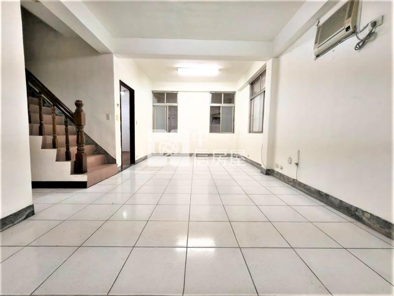 太平豐年公園大面寬別墅房屋室內格局與周邊環境