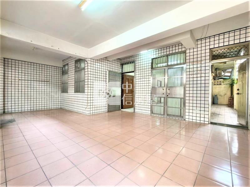 太平豐年公園大面寬別墅房屋室內格局與周邊環境