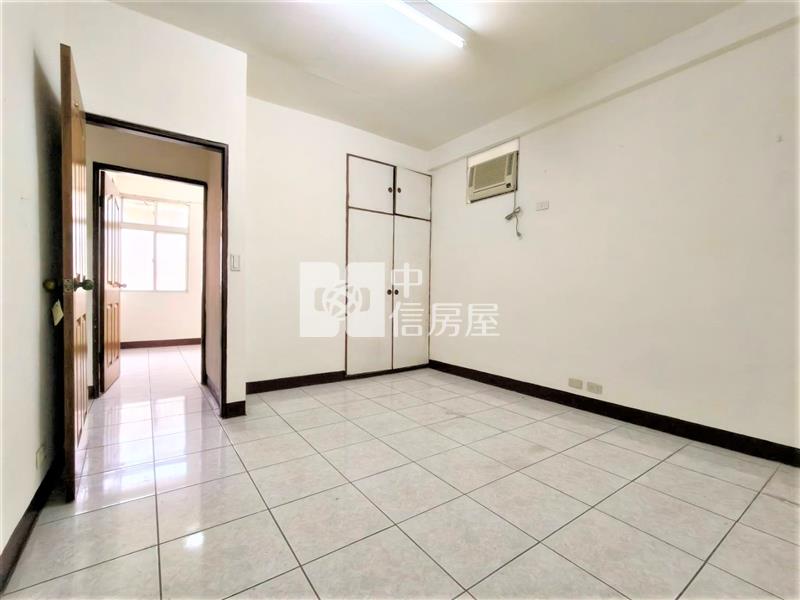 太平豐年公園大面寬別墅房屋室內格局與周邊環境