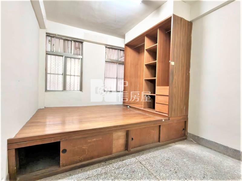 太平豐年公園大面寬別墅房屋室內格局與周邊環境