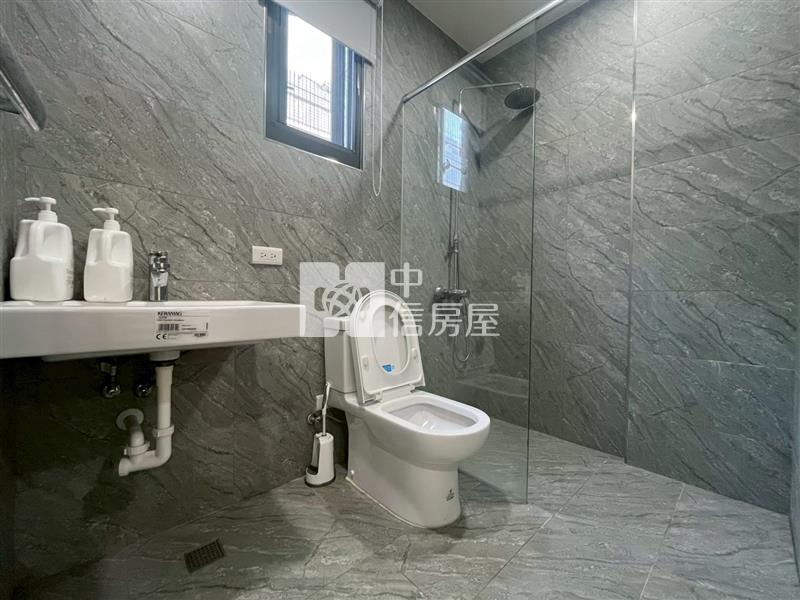 虎尾林森路車庫別墅房屋室內格局與周邊環境