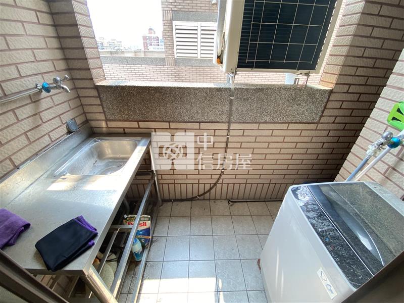 (順天中來文化廣場)正一中商圈低總價陽台美套房屋室內格局與周邊環境