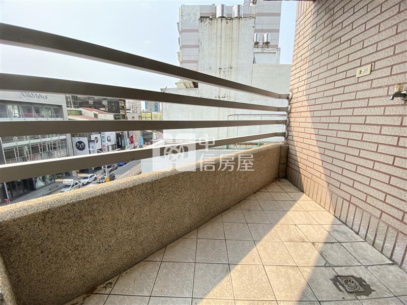 (順天中來文化廣場)獨家稀有釋出正一中商圈工作室房屋室內格局與周邊環境