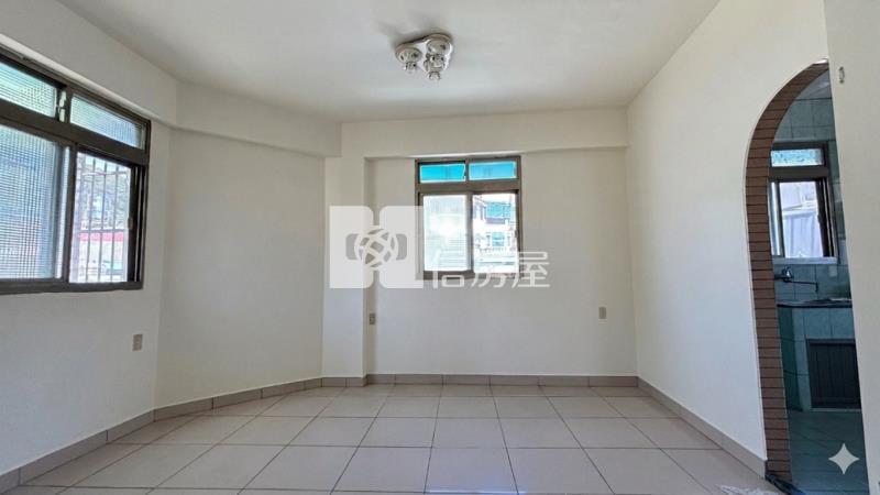 安一路採光通風三房房屋室內格局與周邊環境