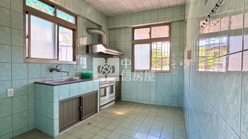 安一路採光通風三房房屋室內格局與周邊環境