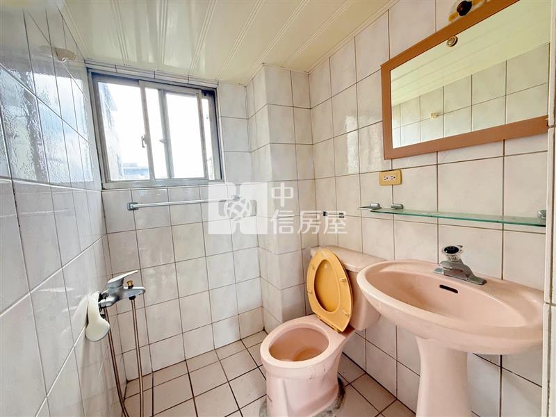 喜市挑高4米5景觀屋房屋室內格局與周邊環境