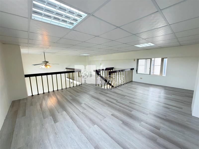 喜市挑高4米5景觀屋房屋室內格局與周邊環境