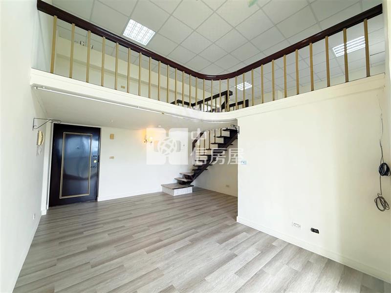 喜市挑高4米5景觀屋房屋室內格局與周邊環境