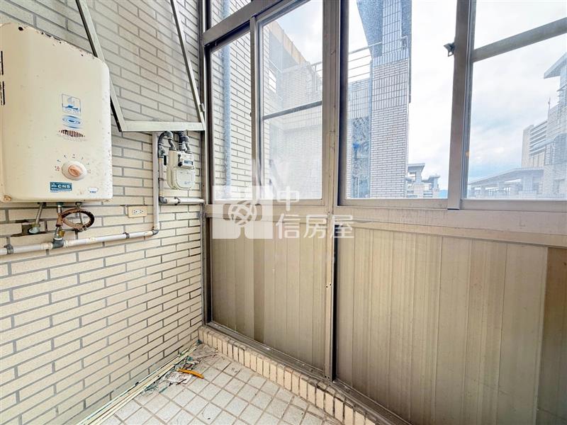 喜市挑高4米5景觀屋房屋室內格局與周邊環境