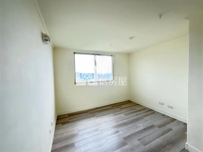 喜市挑高4米5景觀屋房屋室內格局與周邊環境