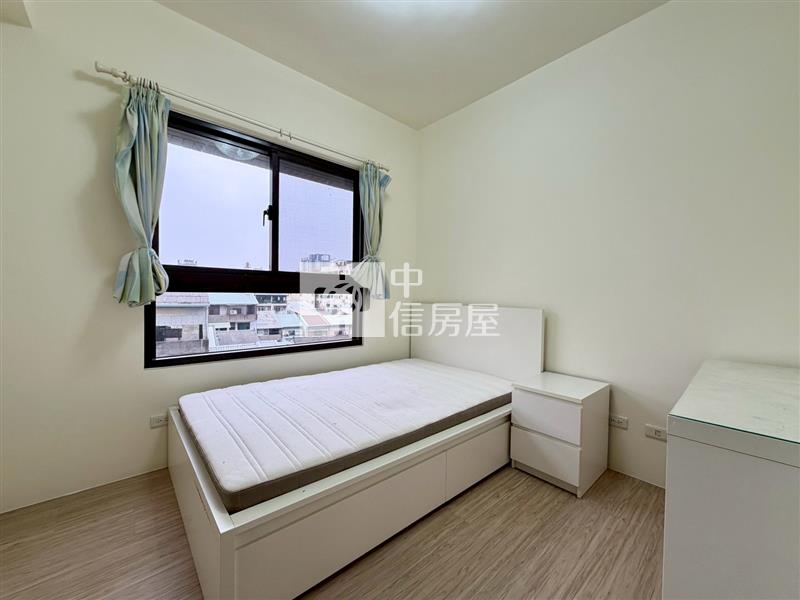 專任林維湖美三房平車物超所值房屋室內格局與周邊環境