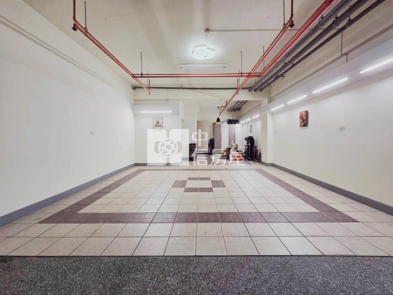 景賢公園朝南三車位電梯大豪墅房屋室內格局與周邊環境