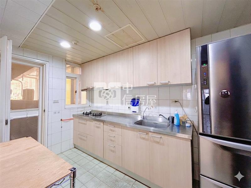 水美低樓層唯美三房車位房屋室內格局與周邊環境