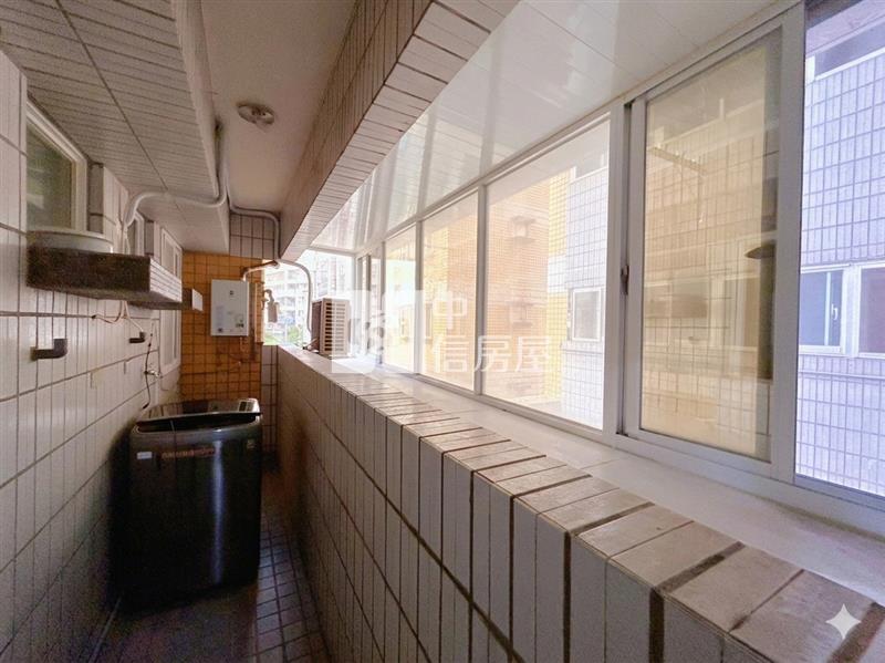 水美低樓層唯美三房車位房屋室內格局與周邊環境