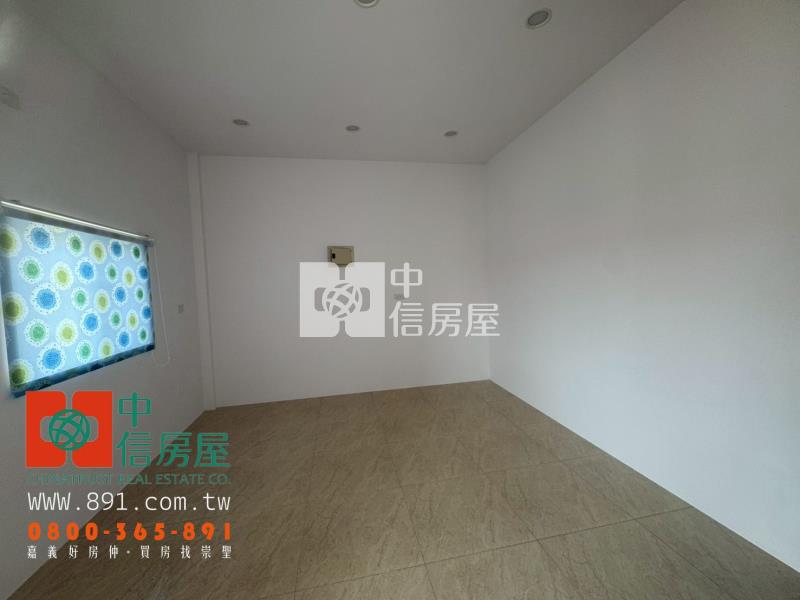 崎子頭全新整理車庫別墅房屋室內格局與周邊環境