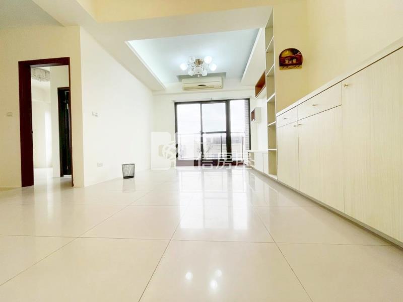 頭份三房雙平車美廈房屋室內格局與周邊環境