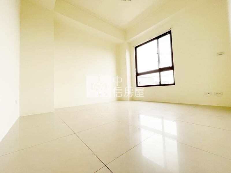 頭份三房雙平車美廈房屋室內格局與周邊環境