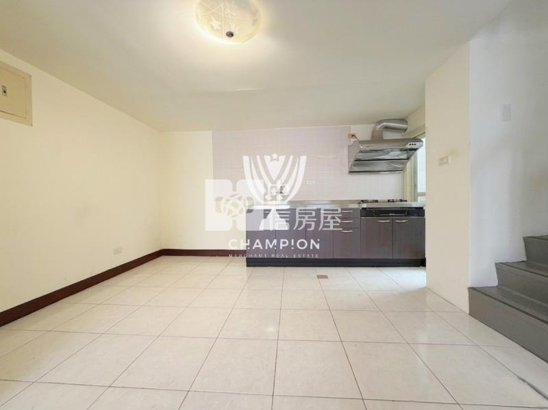 【冠軍】民生世界小資三房房屋室內格局與周邊環境