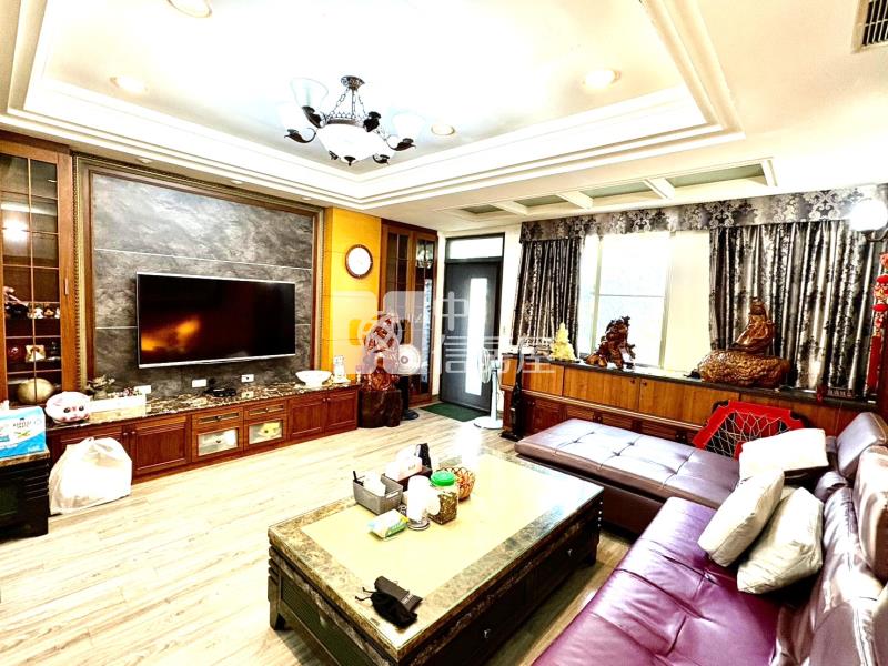 崇德商圈臨路雙車店墅(專任)房屋室內格局與周邊環境