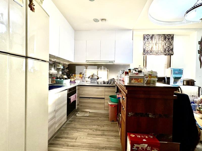 崇德商圈臨路雙車店墅(專任)房屋室內格局與周邊環境